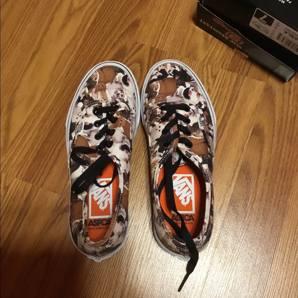 Vans cat print.